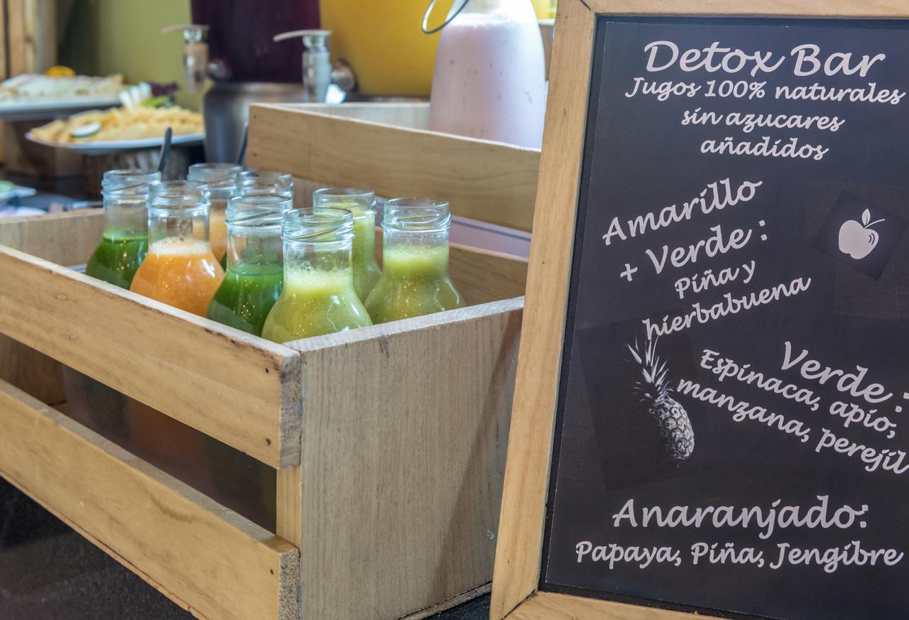 Ghl コレクション バランキージャ ホテル エクステリア 写真 A juice bar in Madrid, Spain